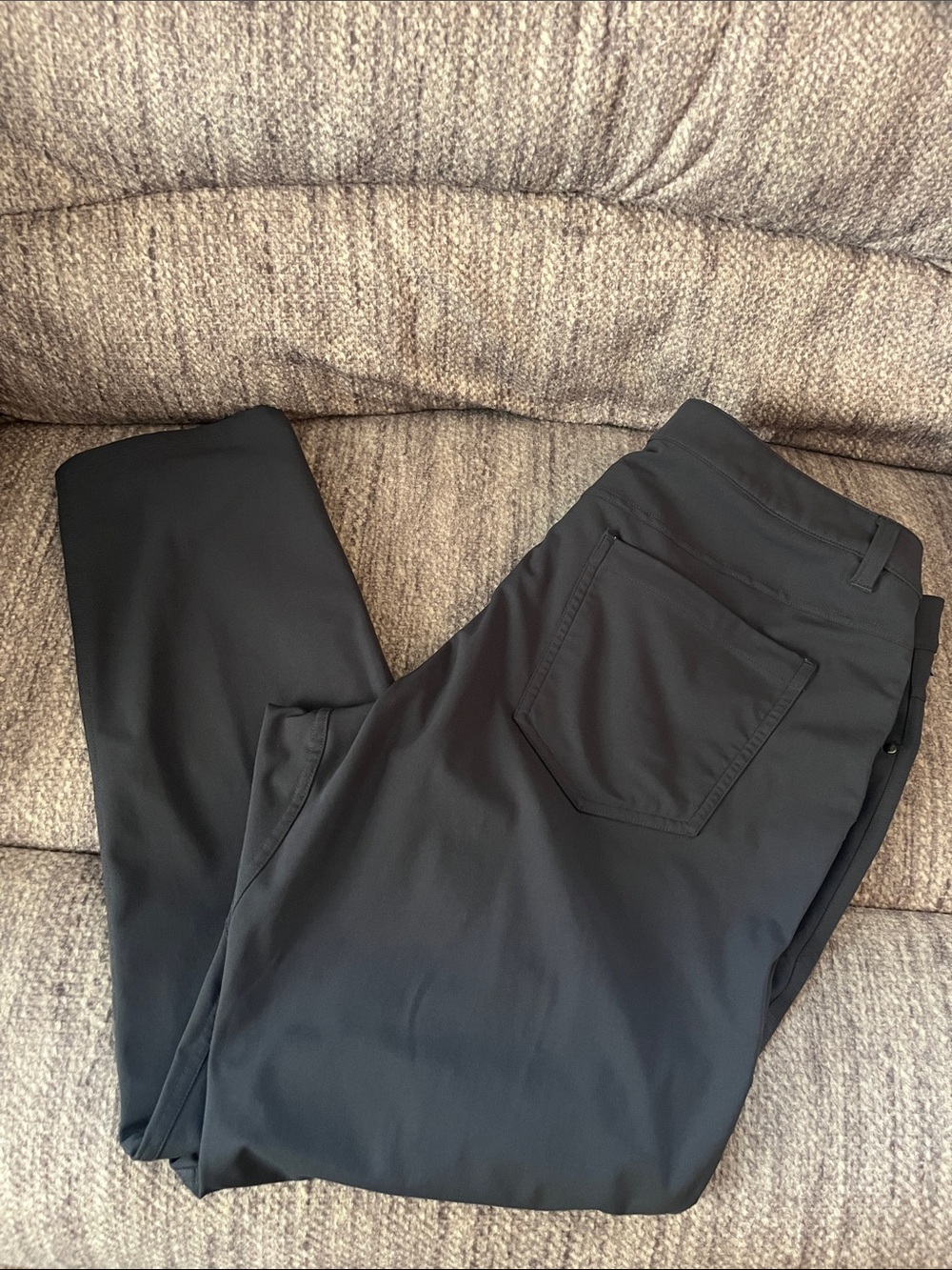 lululemon athletica Men's Dark Gray Performance Chinos 36